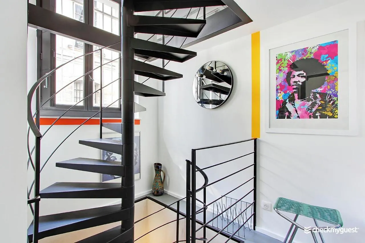 Authentic - 2br-6p - Le Marais Apartment Paris