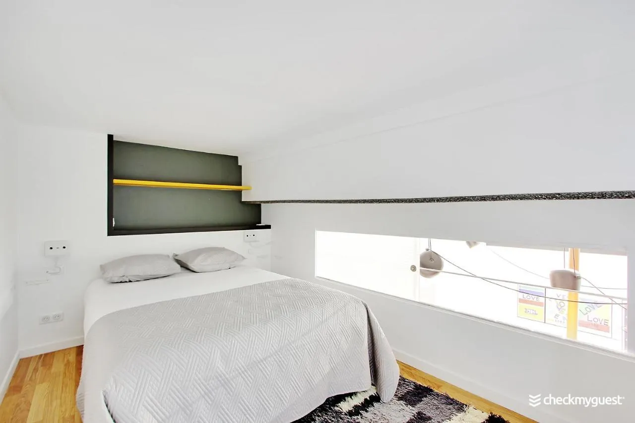 Apartment Authentic - 2br-6p - Le Marais