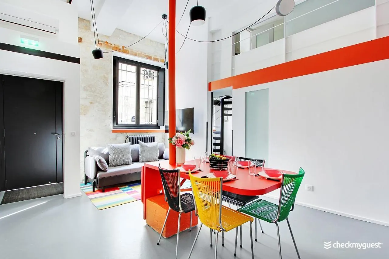 Apartment Authentic - 2br-6p - Le Marais *